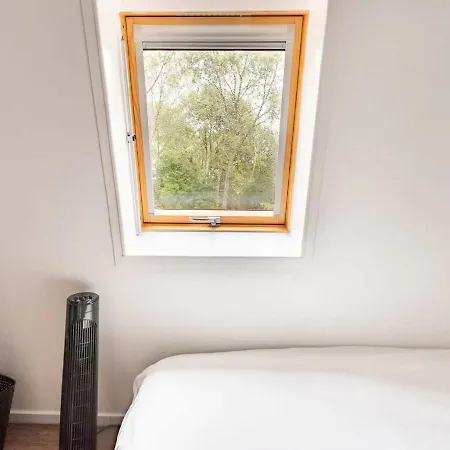 Charming In With Garden 3*